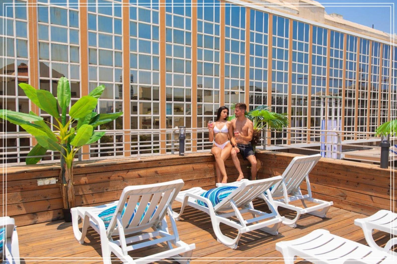 Dream Beach 98 Hotel And Spa Тел Авив Екстериор снимка